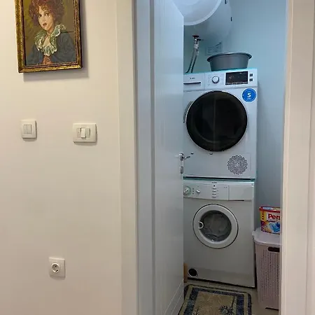 Ole Ii - Bright And Cozy Near The Center
