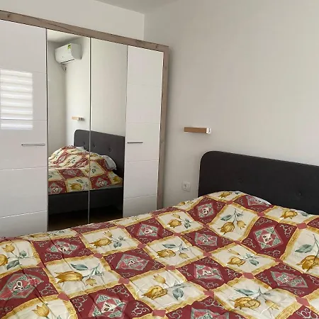 Ole Ii - Bright And Cozy Near The Center Üsküp